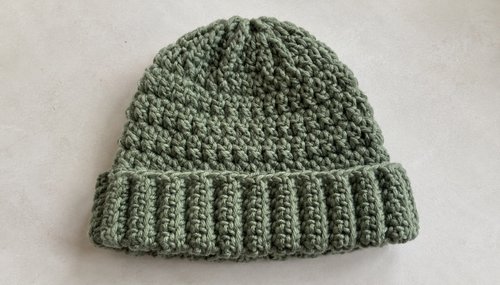 Crochet beanie pattern – finished winter hat