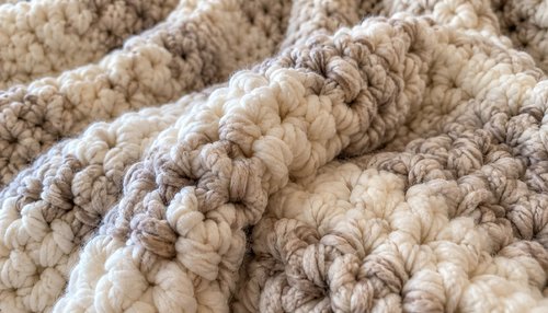 Chunky crochet blanket pattern free close-up showing thick super bulky stitches