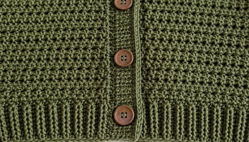 Crochet cardigan pattern: close-up of buttons and button band detail